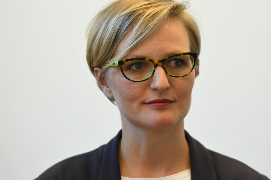 Franziska Brantner will wissen, welche Tätowierungen der AfD-Mann trägt.