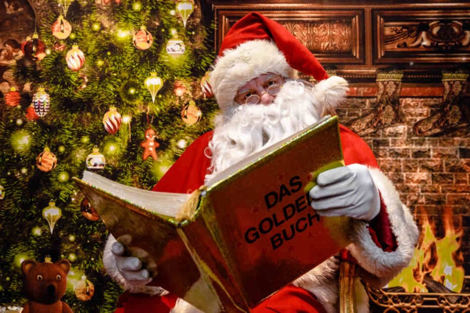 Der Weihnachtsmann darf auf den Märkten nicht fehlen.