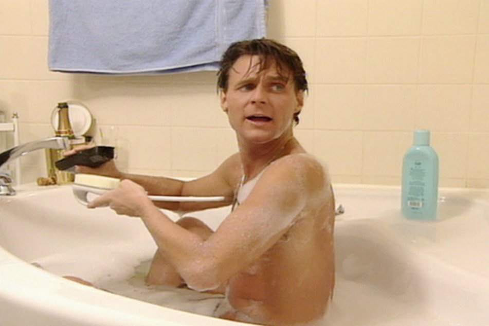 In "25 JAHRE GZSZ – STARS, STORIES & GEHEIMNISSE" bekommen die Fans noch einmal einen Rückblick auf die Anfänge der Soap.