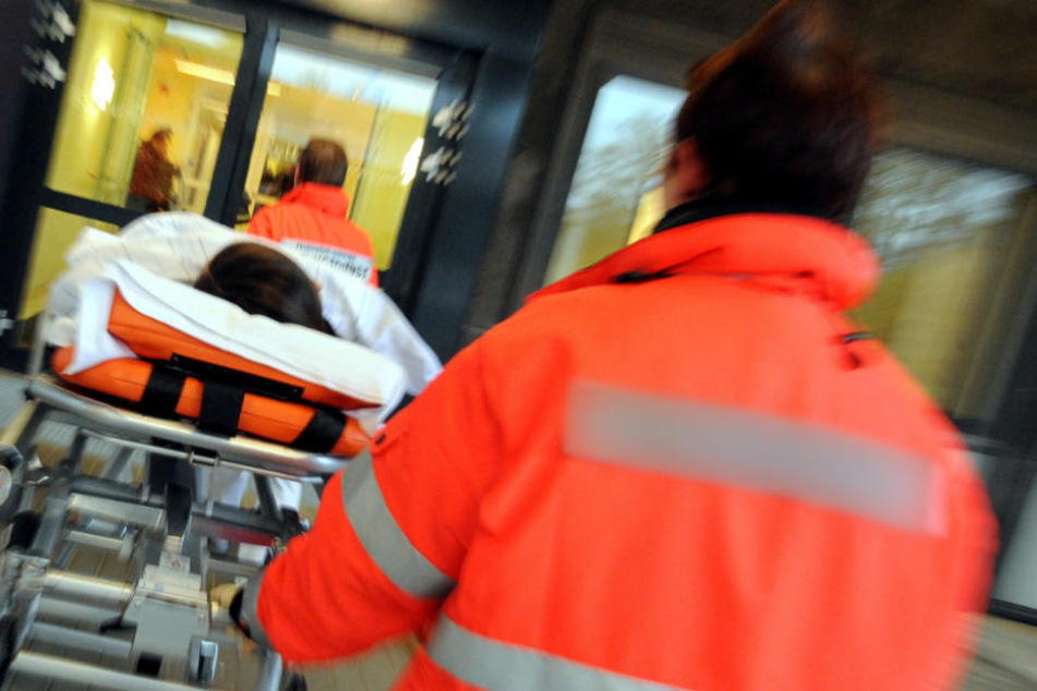 Ein 28-Jähriger Mitfahrer verstarb noch an der Unfallstelle.