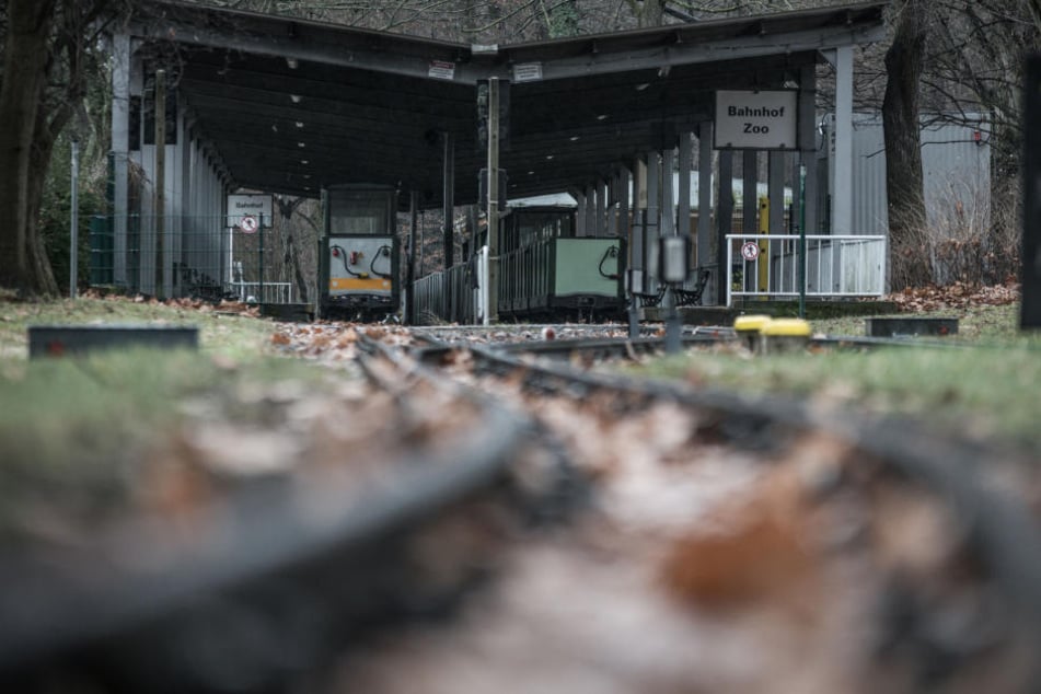 Die Parkeisenbahn steht unter Druck. Ein Fall sexuellen Missbrauchs
erschüttert die Elternschaft.