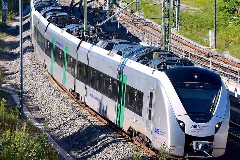 Die Flitzer der Mitteldeutschen Regiobahn werden wegen Bauarbeiten am Netz
zeitweise durch Busse ersetzt.