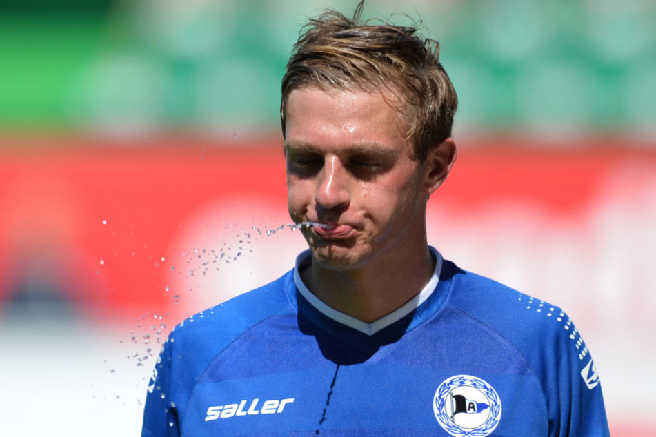 Am 21. Juli 2013 spielte Tom Schütz in Fürth zum ersten Mal für den DSC in der 2. Bundesliga.