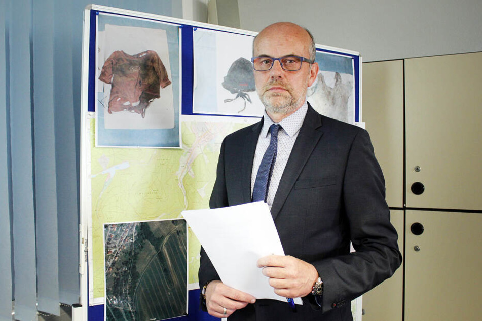 Kriminalhauptkommissar Jens Büchner stellte die Hinweise der Ermittler in Gotha vor.