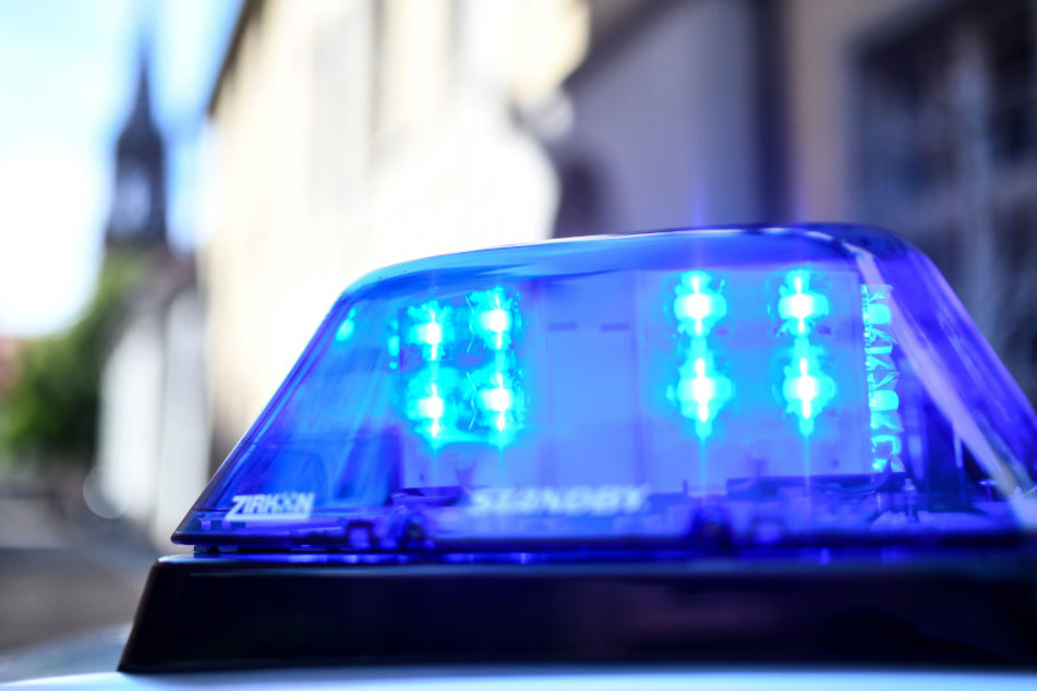 Die Polizei fahndet derzeit nach den beiden Mädchen. (Symbolbild)