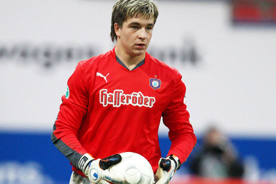 Ein Jungspund im Auer Tor: Martin Männel als 20-Jähriger beim Rückspiel gegen die Eintracht in der Saison 2008/09.