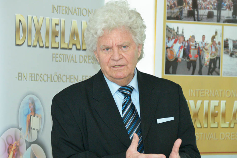 Festival-Chef Joachim Schlese (77) holt sich weibliche Verstärkung auf die
Bühne.