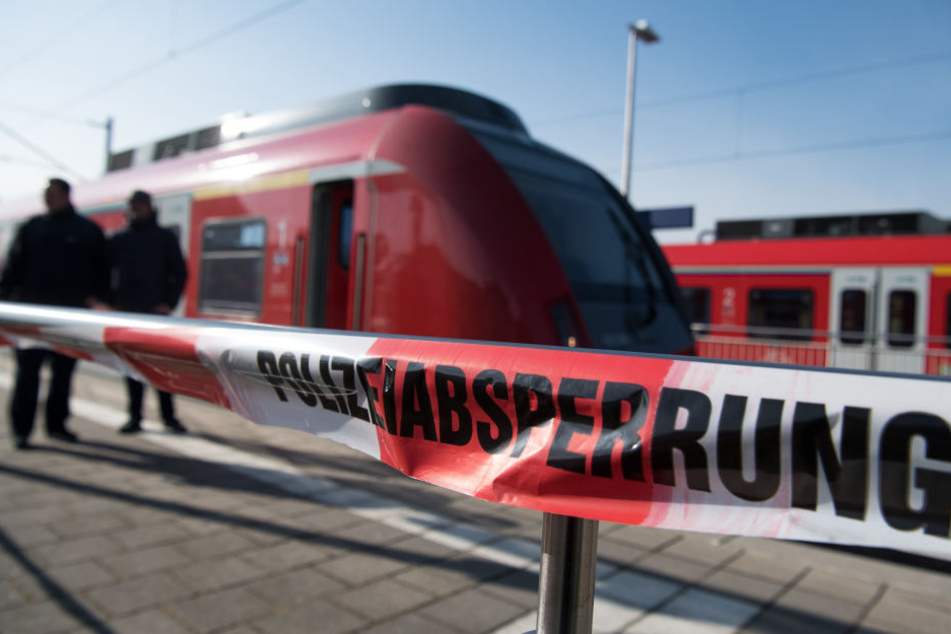 Ganze drei Stunden stand der Verkehr am Ober-Rodener Bahnhof still.