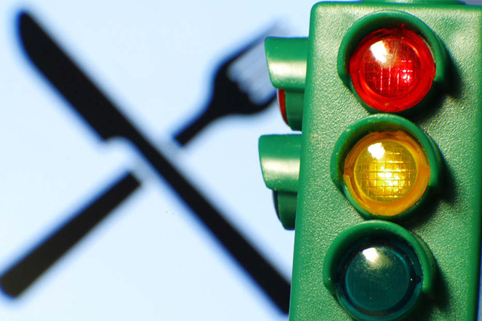 Künftig muss die Ampel an den Eingangstüren ausgehängt werden.