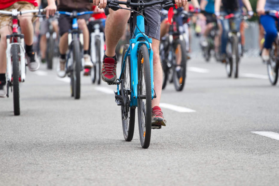 Wegen einer Fahrrad-Demo kommt es auf dem Innenstadtring in Leipzig am Freitag zu Behinderungen. (Symbolbild)