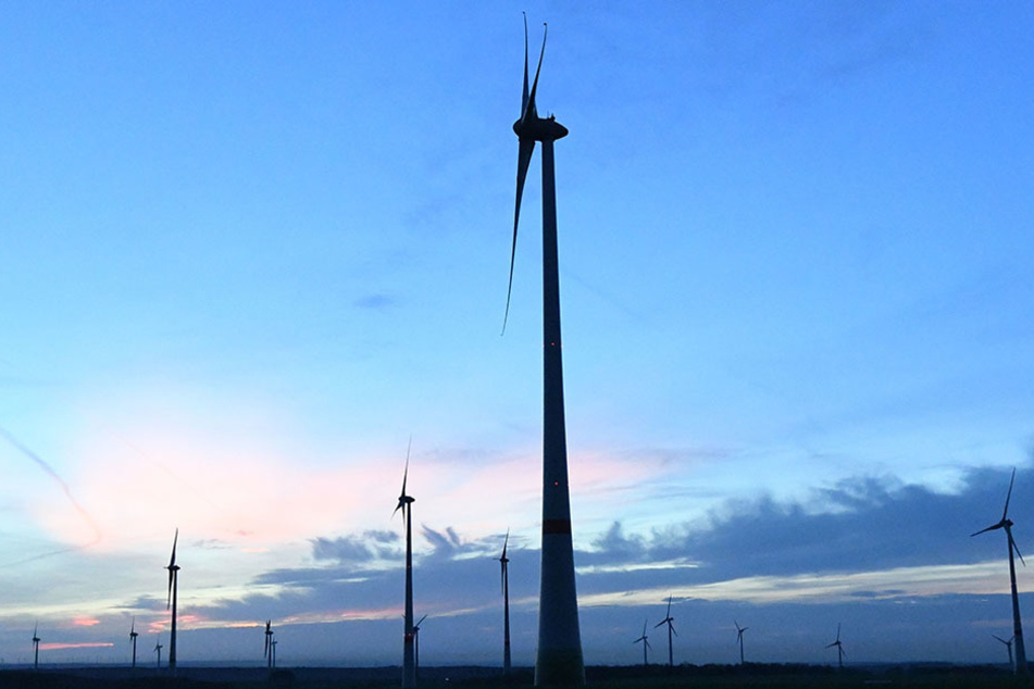 Der Bau der drei Windräder an der A2 ist beschlossene Sache.