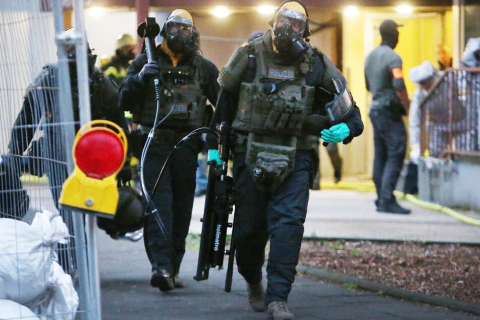 Die Polizei hatte die Wohnung des Rizin-Bombers durchsucht.