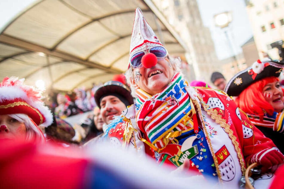 Weiberfastnacht lief in Köln relativ entspannt ab.