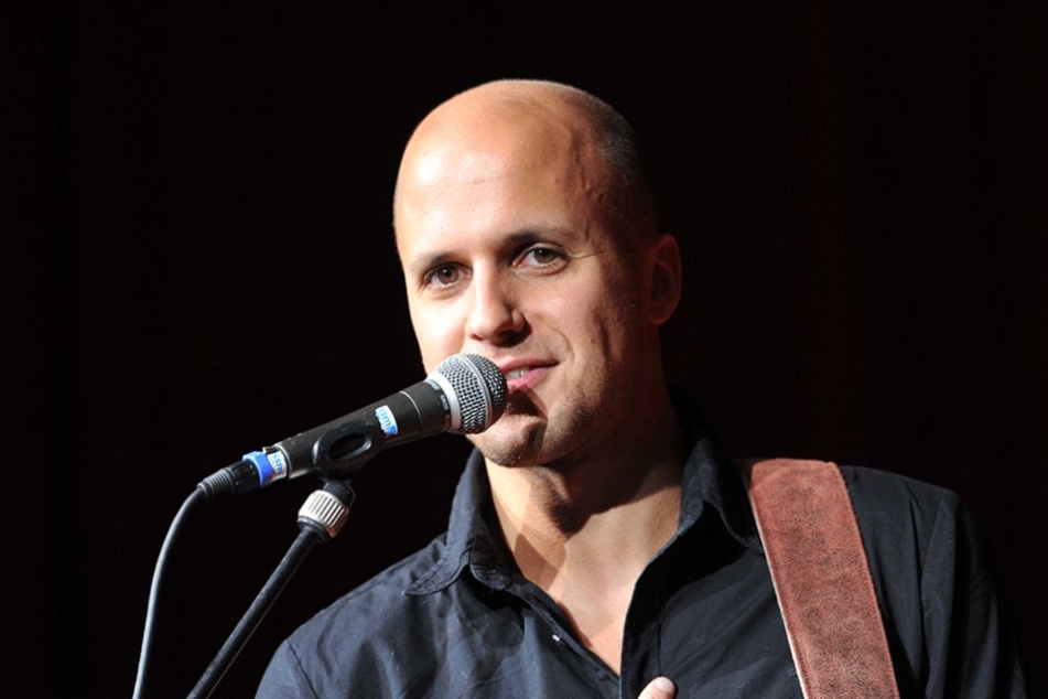 Der Singer und Songwriter Milow tritt auf einer der acht Festbühnen auf.