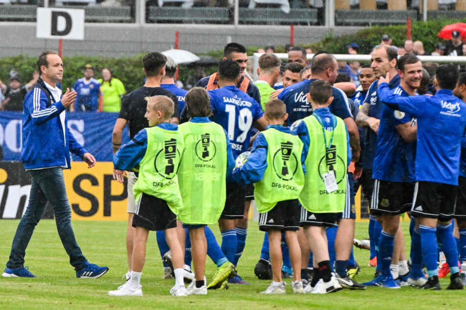 Dirk Lottner (l.) ist seit 2016 Trainer des 1. FC Saarbrücken.