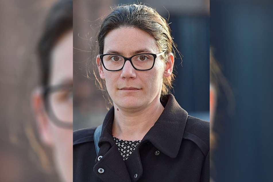 Neonazis machen gegen Stadtratskandidatin Annalena Schmidt (32) mobil.