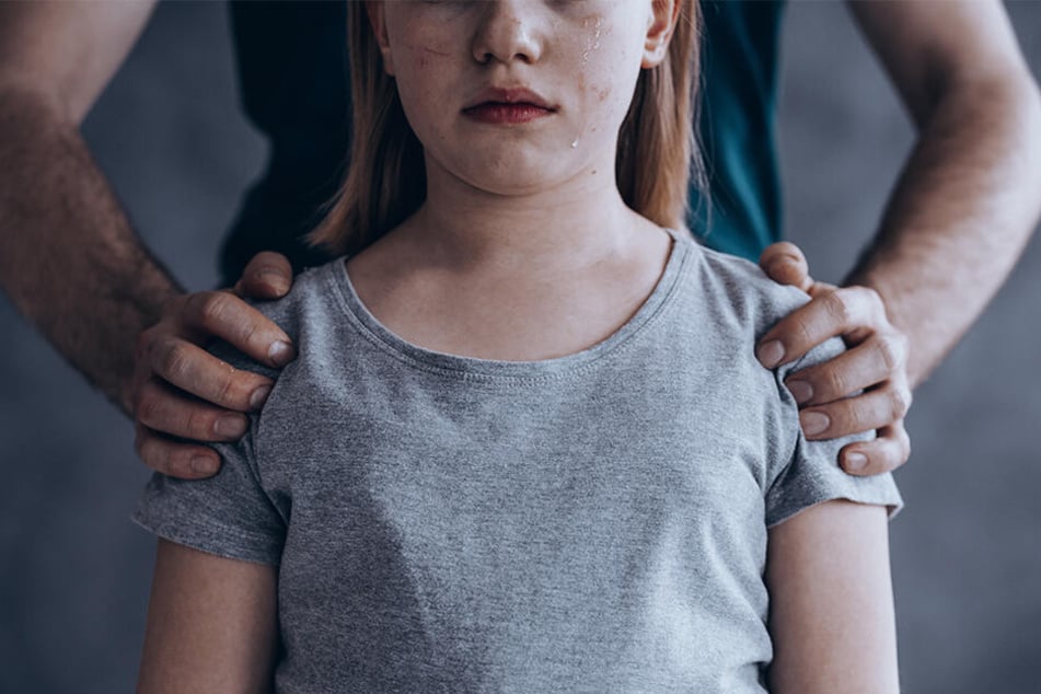 Das Mädchen wurde wahrscheinlich vom Freund der Mutter sexuell missbraucht. (Symbolbild)