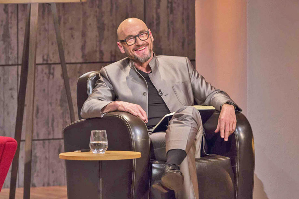 Von 2014 bis 2016 war Schweizer als Investor bei der TV-Show "Der Höhle des Löwen" auf VOX zu sehen.