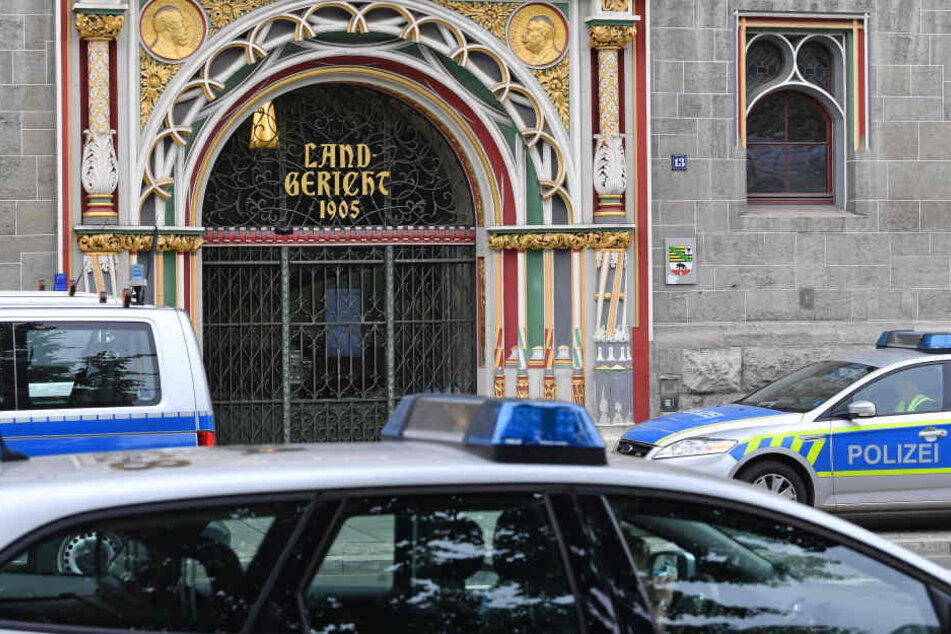 Die Polizei sucht seit Dienstagmorgen einen flüchtigen Gefangenen (33).