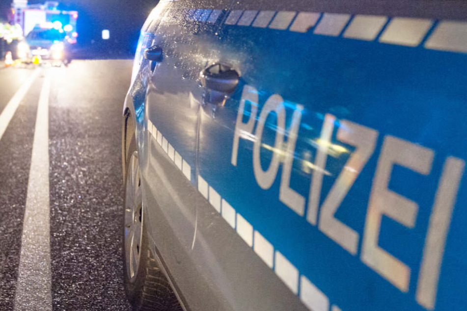 Die Polizei geht nach dem Unfall auf der B16 nicht von Vorsatz aus. (Symbolbild)