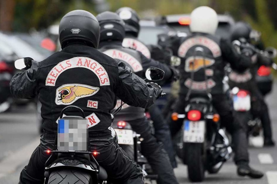 Dieses Foto entstand vor dem Verbot. Heute dürfen die Hells Angels keine Aufnäher oder Sticker mehr in der Öffentlichkeit zeigen.