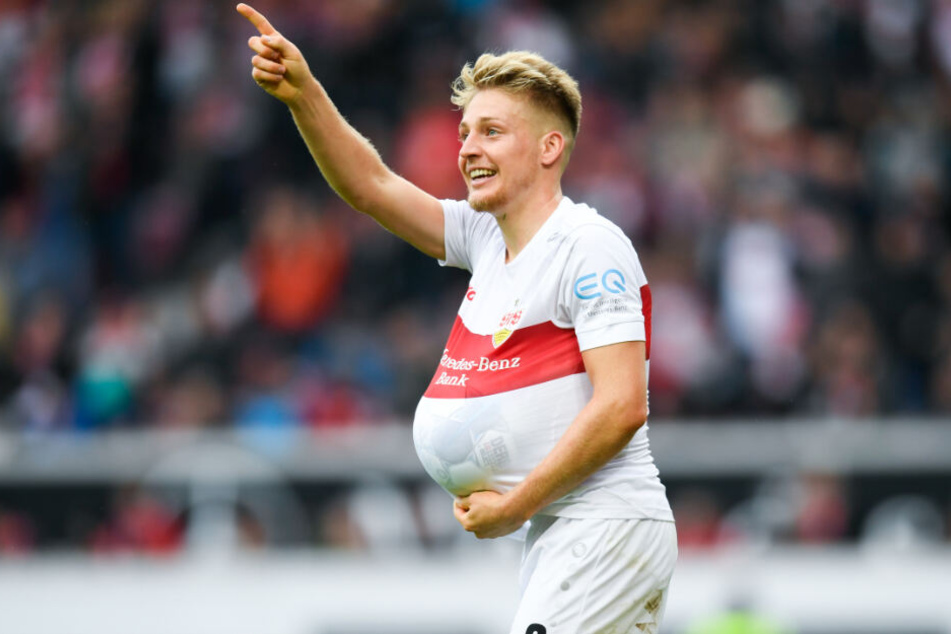 Ascacibar nach seinem 2:0 Anfang November gegen Dynamo Dresden. Seine Geste ist eindeutig: Seine Freundin ist schwanger.