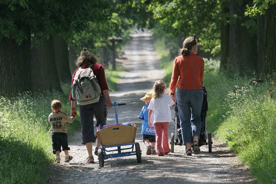 Eltern, die keinen Unterhalt für ihre Kinder zahlen, kosten Berlin eine Stange Geld.