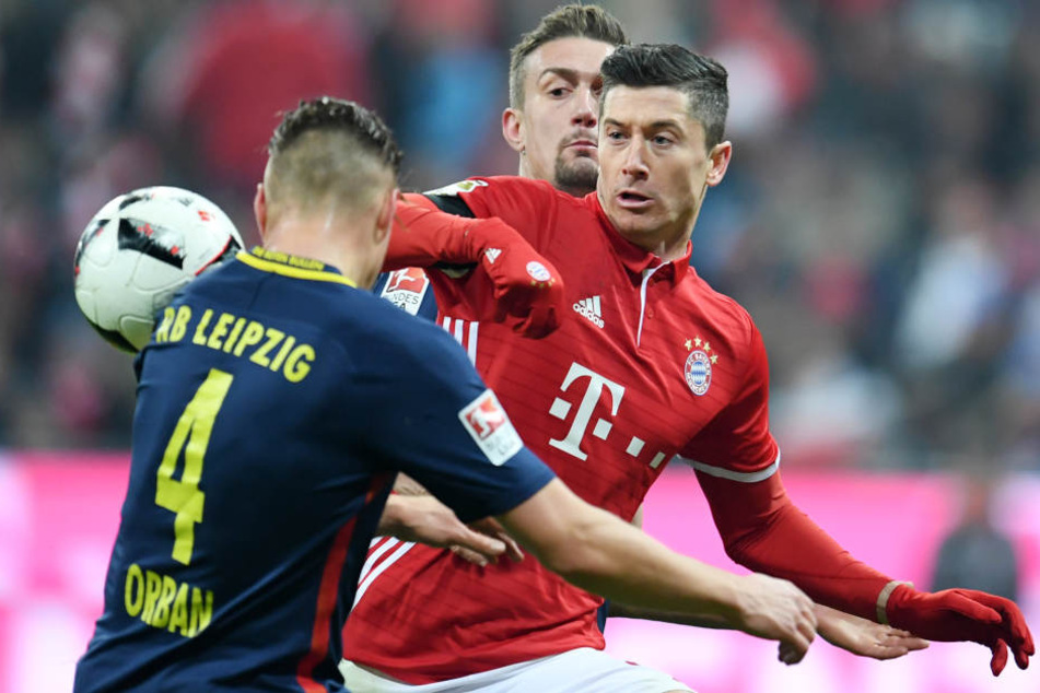 Das Topspiel in der 2. Runde des DFB-Pokals zwischen RB Leipzig und dem FC Bayern München findet am 25. Oktober statt.