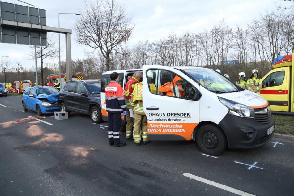 Ein hohes Aufgebot an Rettungskräften war nach dem Unfall im Einsatz.