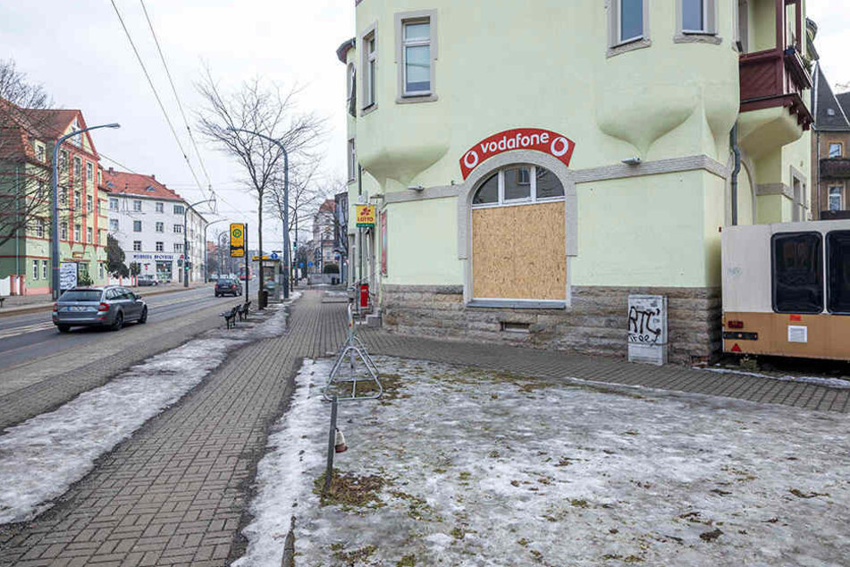 Beim Bruch dieses Handyladens gingen der Polizei gleich zwei Diebe ins Netz.