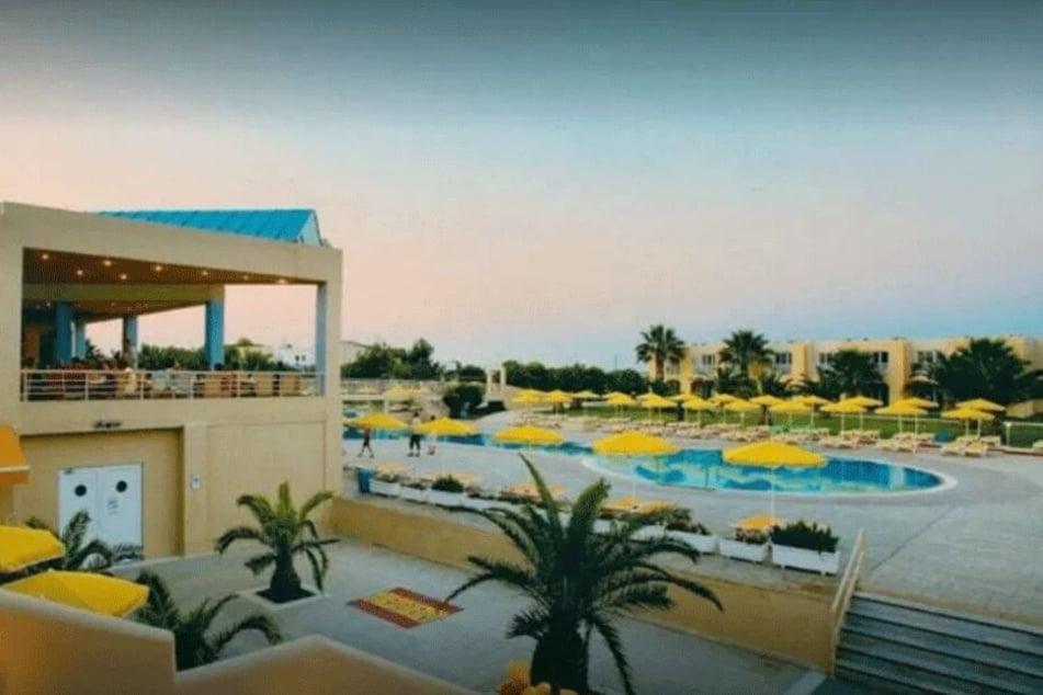 Theo ertrank in einem Hotelpool im Feriendorf Kos.