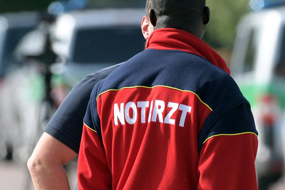 Der Notarzt konnte nur noch den Tod des kleinen Jungen feststellen. (Symbolbild).