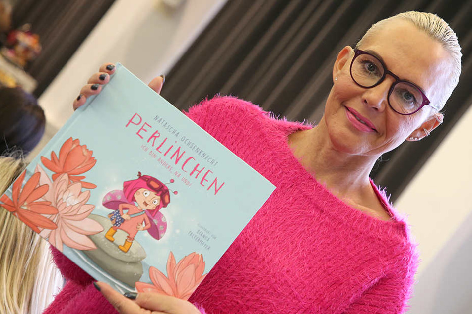 Natascha Ochsenknecht (53) wird am 15. März ihr erstes kinderbuch "Perlinchen - ich bin anders, na und!" auf der Leipziger Buchmesse vorstellen.