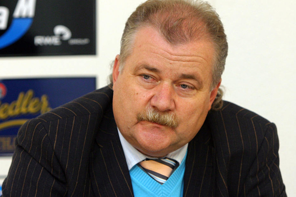 KPM-Geschäftsführer Gunther Kremer glaubt an den CFC und steigt als neuer Hauptsponsor ein.