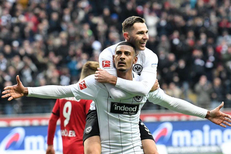 Hallers-Treffer gegen Stuttgart heimste bereits die Titel "Tor des Monats" und "Goal of the year" ein.