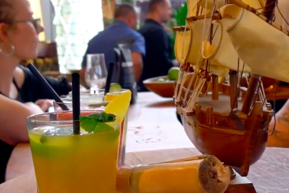 Unter anderem werden Euch feinste Rum-Cocktails gemixt.