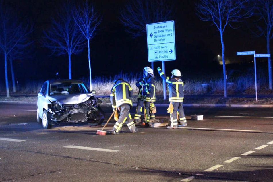 Am Freitagabend stießen auf einer Kreuzung im Leipziger Nordosten zwei Pkw zusammen.