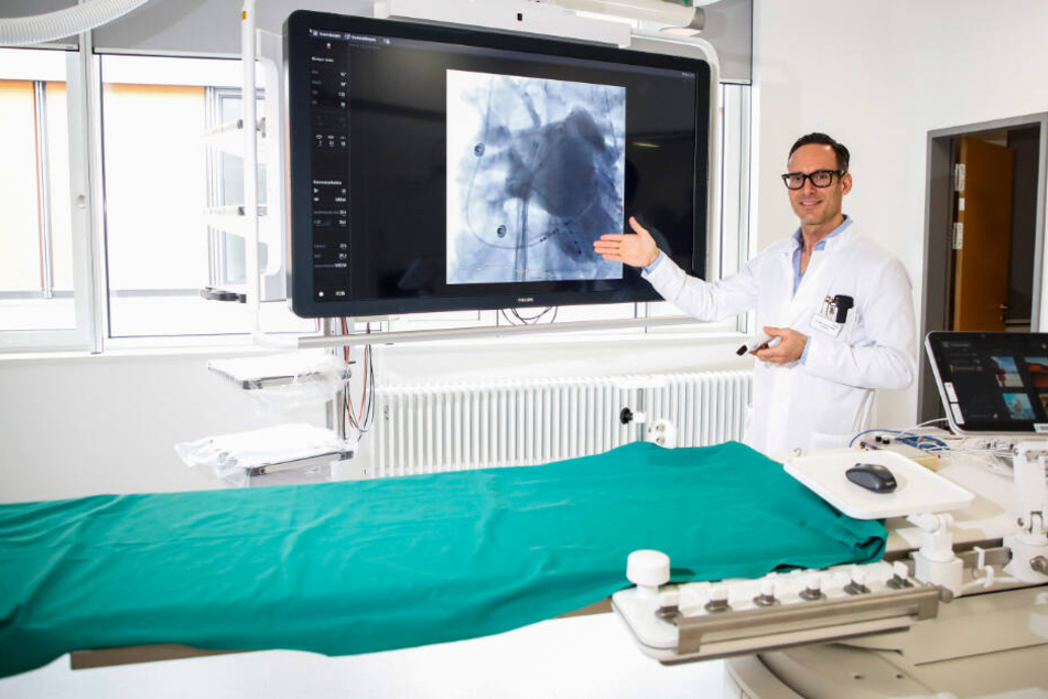 Der große Diagnose-Monitor erlaubt multifunktionale Darstellungen.