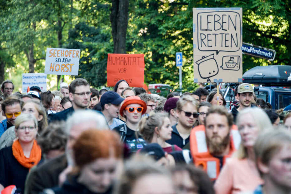 Die Demonstration begann am Neuen Pferdemarkt.