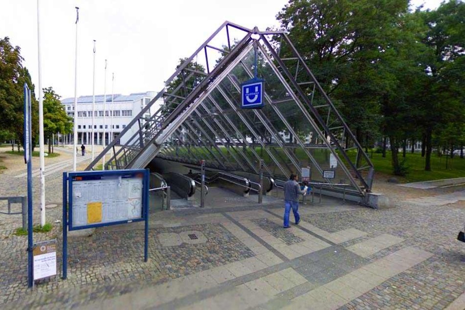 Die "Tüte" ist einer der ersten Schandflecken in Bielefeld, den Besucher, die mit dem Zug anreisen, zu sehen bekommen.