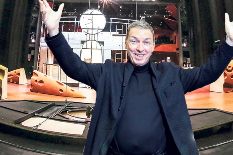 Intendant Wolfgang Schaller (65) ist erleichtert, dass nach dem Wasserschaden nun wieder in der Operette gespielt werden kann.