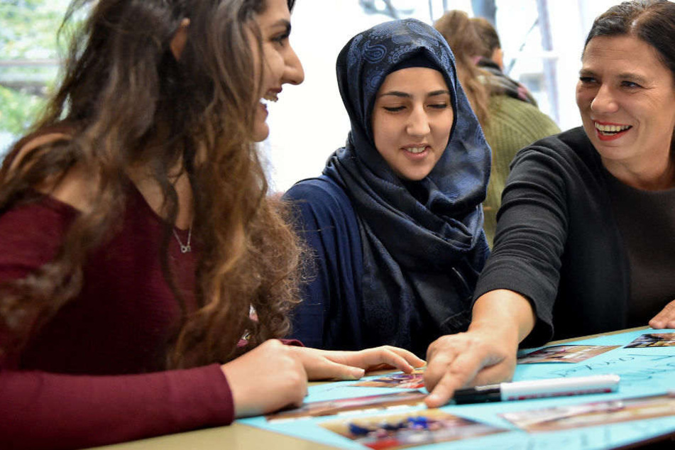 Die Integration in Deutschland soll verbessert werden. (Symbolbild)