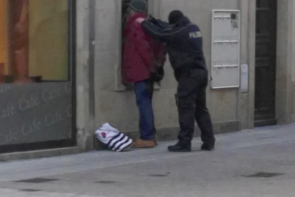 Die Polizei entdeckte den mutmaßlichen Serientäter mitten in der Altstadt.