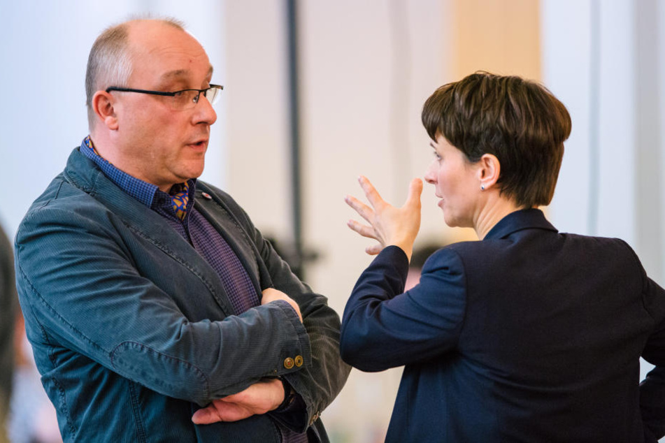 Intimfeinde: AfD-Chefin Frauke Petry (41) will Bundestagskandidat Jens Maier (55) aus der Partei schmeißen. Der Ausgang ist offen.