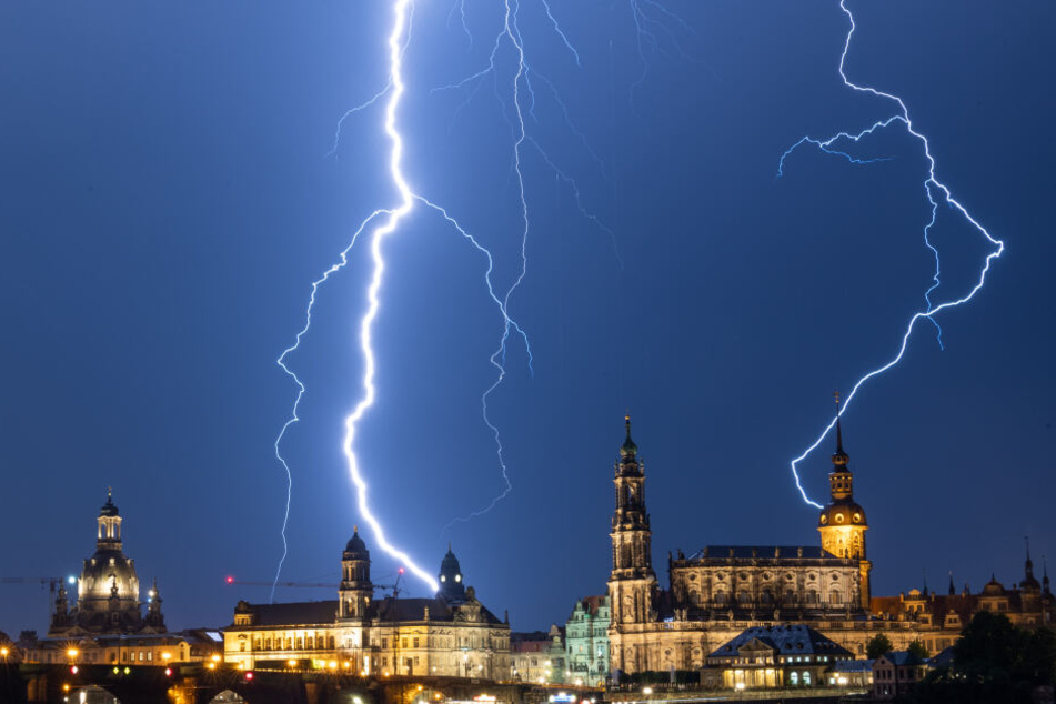In der Nacht zu Dienstag hatte es über Dresden heftig gewittert.