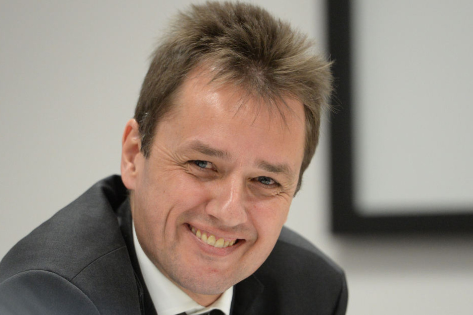 Vizepräsident Rudolf Christa forciert die Ausgliederung der Fußball-Lizenzabteilung.