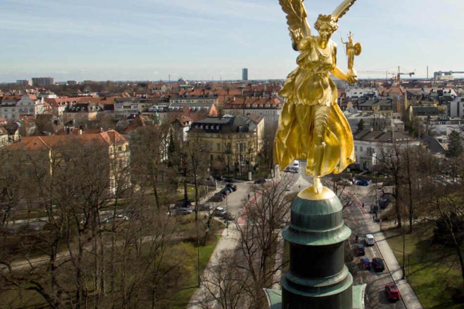 In München wird es am Wochenende sehr sonnig - und ebenfalls warm. (Symbolbild)