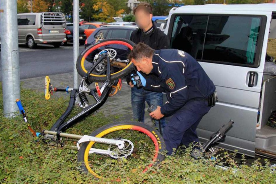Hochpreisige Bikes fanden sich ebenfalls im Auto des Ganoven.