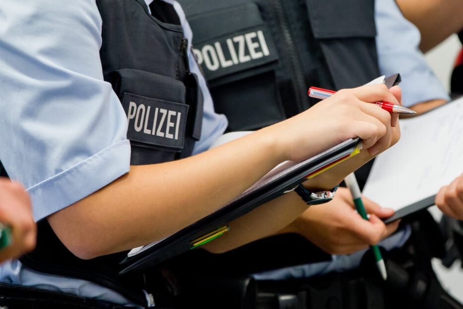 Die Polizisten mussten Anzeige gegen den besorgten Ehemann stellen. (Symbolbild)