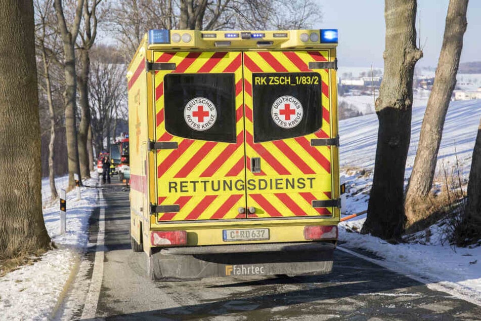Der verletzte Fahrer kam ins Krankenhaus.